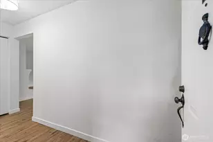 12904 126th Ct NE, Kirkland, WA 98034 - Photo 2