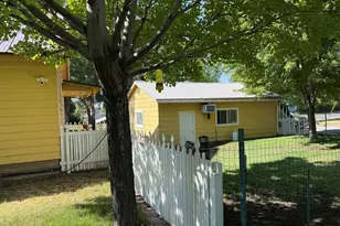 18 Cherry Ave W, Omak, WA 98841 - Photo 6