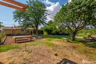 272 D St SE, Ephrata, WA 98823 - Photo 36