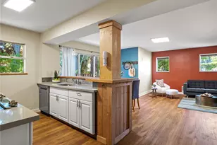 465 Winslow Way E, Bainbridge Island, WA 98110 - Photo 6