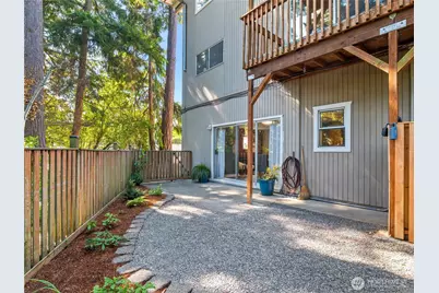 465 Winslow Way E #108, Bainbridge Island, WA 98110 - Photo 2