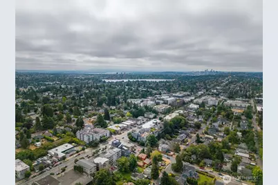 9057 Greenwood Avenue N #C206, Seattle, WA 98103 - Photo 18