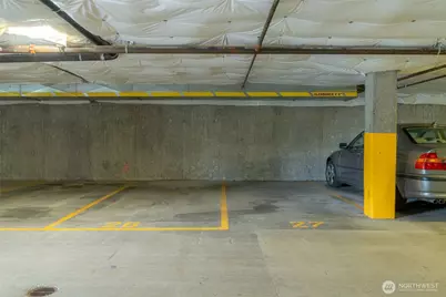 9057 Greenwood Avenue N #C206, Seattle, WA 98103 - Photo 26