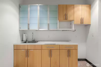 9057 Greenwood Avenue N #C206, Seattle, WA 98103 - Photo 12