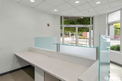 9057 Greenwood Avenue N #C206, Seattle, WA 98103 - Photo 10