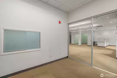 9057 Greenwood Avenue N #C206, Seattle, WA 98103 - Photo 6