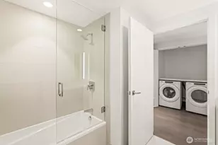 188 Bellevue Way NE, Bellevue, WA 98004 - Photo 18