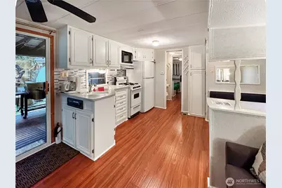 190 1 Fireside Lodge Circle, Maple Falls, WA 98244 - Photo 2