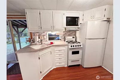 190 1 Fireside Lodge Circle, Maple Falls, WA 98244 - Photo 4