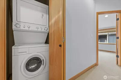 9748 4th Avenue NW #B, Seattle, WA 98117 - Photo 24