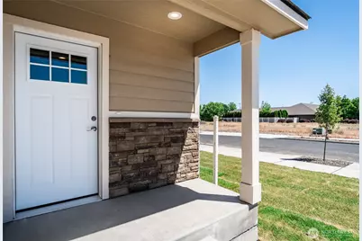 920 NE Sunburst Court, Moses Lake, WA 98837 - Photo 4