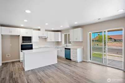 920 NE Sunburst Court, Moses Lake, WA 98837 - Photo 8