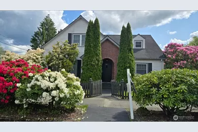 237 C Street SW, Castle Rock, WA 98611 - Photo 2