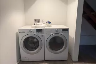 4329 NE 56th St, Seattle, WA 98105 - Photo 30