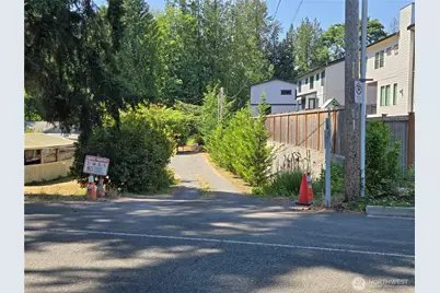 10433 Slater Avenue NE, Kirkland, WA 98033 - Photo 14