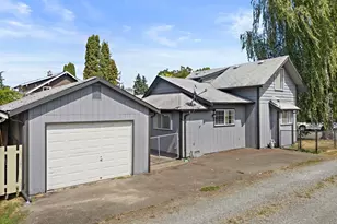612 7th St SW, Puyallup, WA 98371 - Photo 36