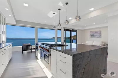 16331 Maplewild Avenue SW, Burien, WA 98166 - Photo 4