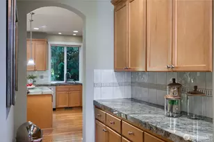4702 Parkview Ln, Mount Vernon, WA 98274 - Photo 8