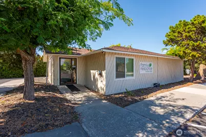 830 Sharon Avenue E, Moses Lake, WA 98837 - Photo 2