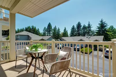 18606 NE 57th Street, Redmond, WA 98052 - Photo 22