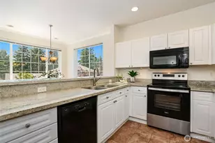 18606 NE 57th St, Redmond, WA 98052 - Photo 10