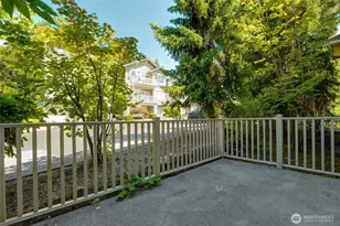 18606 NE 57th St, Redmond, WA 98052 - Photo 20
