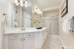 18606 NE 57th St, Redmond, WA 98052 - Photo 14