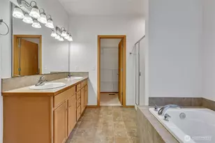 1720 Garfield St, Enumclaw, WA 98022 - Photo 22