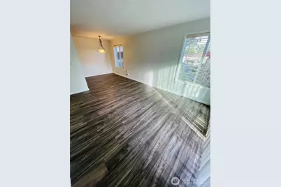 14006 SE 6th #10, Bellevue, WA 98007 - Photo 6