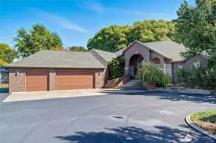 1629 Wheatcrest Rd, Walla Walla, WA 99362 - Photo 2