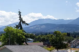 812 W 4th St, Port Angeles, WA 98363 - Photo 4