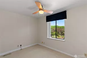 1306 Glacier Pl, Wenatchee, WA 98801 - Photo 16