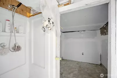 618 N 3rd Avenue, Kelso, WA 98626 - Photo 24