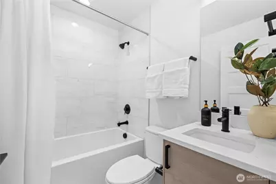 1704 A N 47th Street, Seattle, WA 98103 - Photo 26