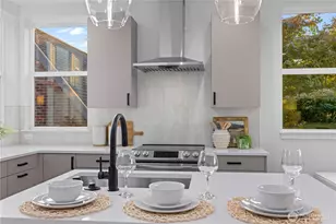 1704 A N 47th St, Seattle, WA 98103 - Photo 14