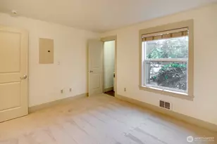 23015 Edmonds Way, Edmonds, WA 98020 - Photo 36