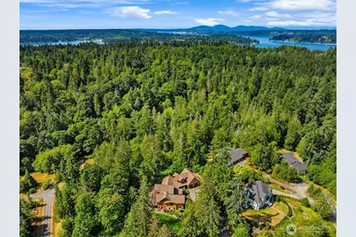 9721 NE Charisma Circle, Bainbridge Island, WA 98110 - Photo 38