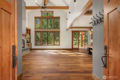 9721 NE Charisma Circle, Bainbridge Island, WA 98110 - Photo 6