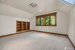 9721 NE Charisma Cir, Bainbridge Island, WA 98110 - Photo 26