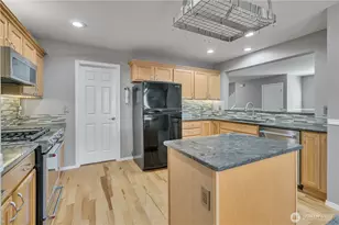 23516 SE 243rd Pl, Maple Valley, WA 98038 - Photo 10