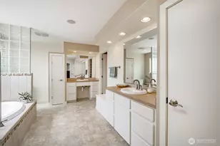 8118 Comox Rd, Blaine, WA 98230 - Photo 24