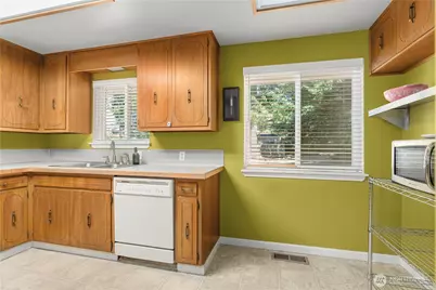 420 SW 127th Street, Seattle, WA 98146 - Photo 10