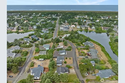 367 N Butterclam Street SW, Ocean Shores, WA 98569 - Photo 32