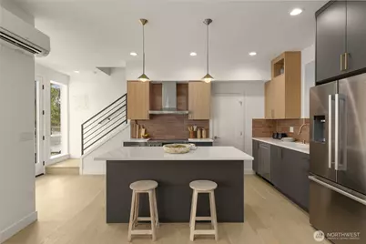 4300 NE 52nd Street, Seattle, WA 98105 - Photo 8