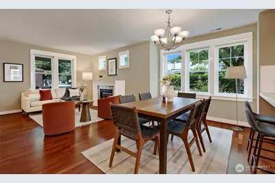 5807 B 55th Avenue NE, Seattle, WA 98105 - Photo 8