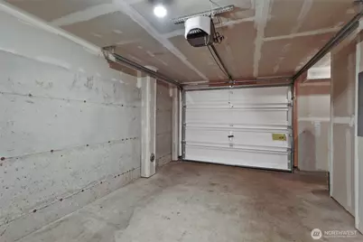 5807 B 55th Avenue NE, Seattle, WA 98105 - Photo 26