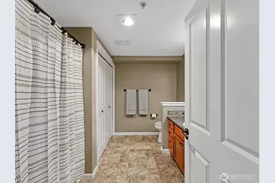 690 32nd Street #B205, Bellingham, WA 98225 - Photo 34