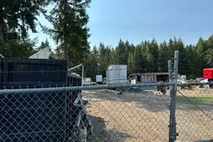 70 E Little Bear Ln, Shelton, WA 98584 - Photo 4