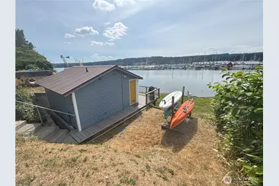18637 Fjord Drive NE, Poulsbo, WA 98370 - Photo 8