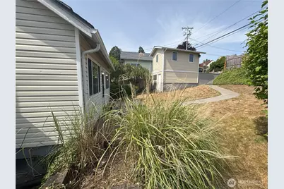 18637 Fjord Drive NE, Poulsbo, WA 98370 - Photo 4